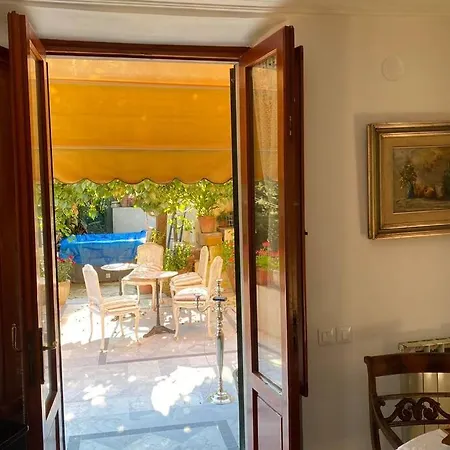 Exceptional 180m2 Newly Decorated Private Apartmen